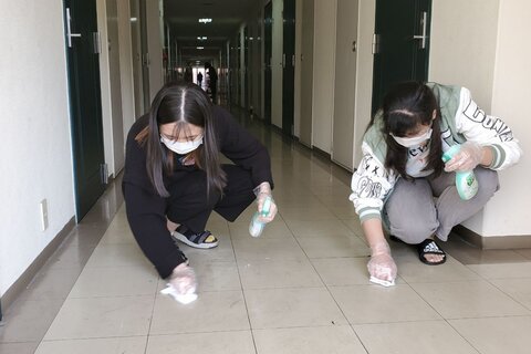 女性寮の大掃除
